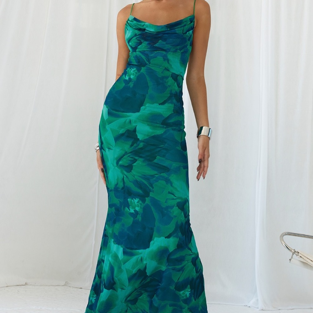 KAPRI SLIP DRESS - GREEN FLORAL